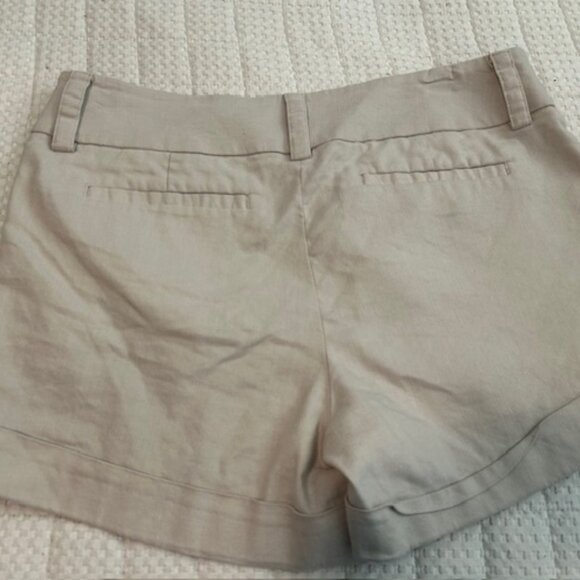 Express Linen Shorts - Picture 2 of 2
